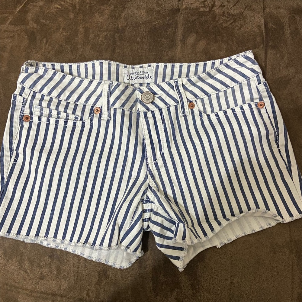 Aeropostale Blue and white striped shorts; 0